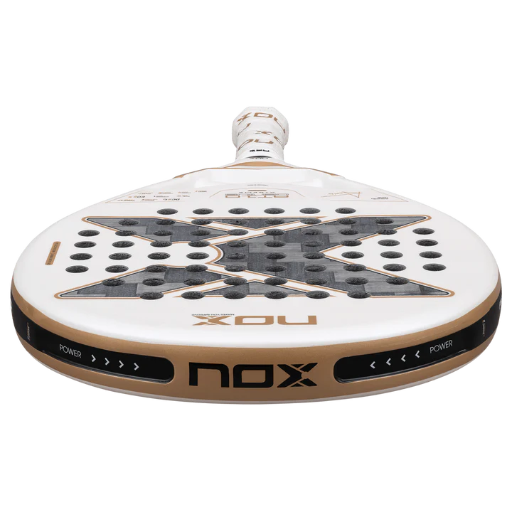 Raquete Nox AT10 Luxury 12K Alum Xtrem 2026 by Agustin Tapia