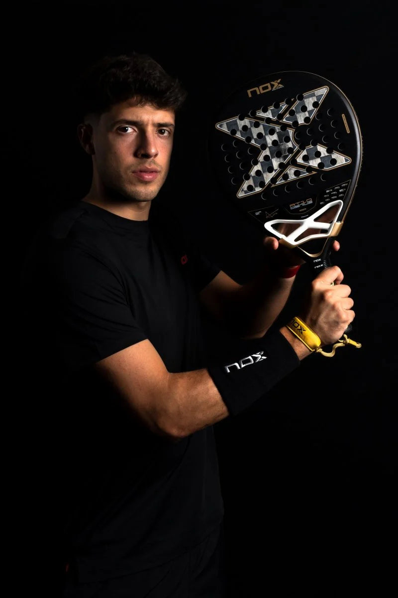 Raquete Nox AT10 18k Alum by Agustin Tapia 2026